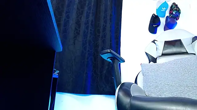 sebastian horny online show from 6, 2, 2026