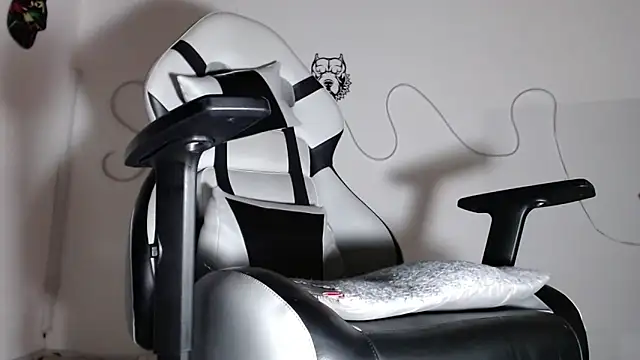 sebastian horny online show from 19, 10, 2025