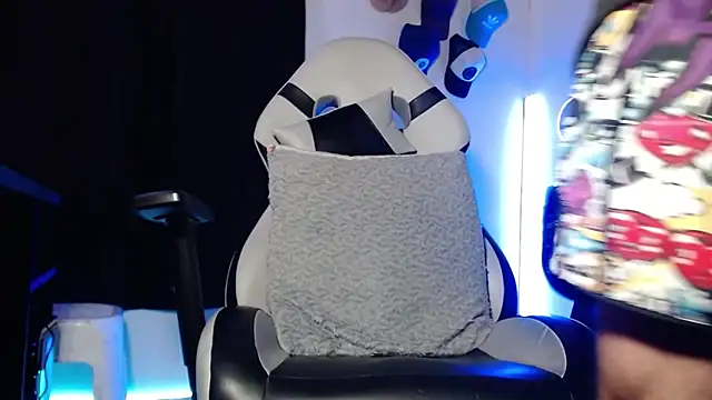 sebastian horny online show from 19, 12, 2025