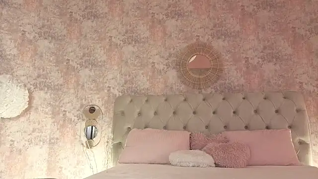 MirandaHobbs online show from 13, 11, 2025