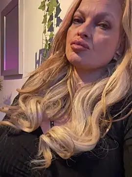 Lisavontease online show from 11, 1, 2026