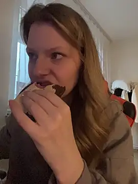 MaryHiggins online show from 22, 4, 2026