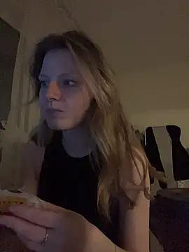 MaryHiggins online show from 25, 3, 2026