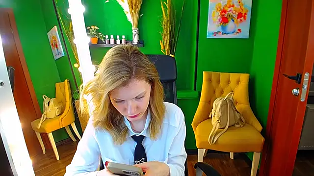 Snapshot of MaryHiggins chatting on 26, 2, 2025 MaryHiggins online show from 26, 2, 2025