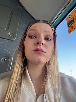 MaryHiggins online show from 11, 4, 2026