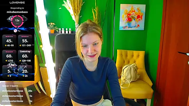Snapshot of MaryHiggins chatting on 1, 3, 2025 MaryHiggins online show from 1, 3, 2025