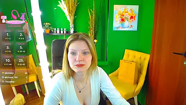 Snapshot of MaryHiggins chatting on 14, 3, 2025 MaryHiggins online show from 14, 3, 2025