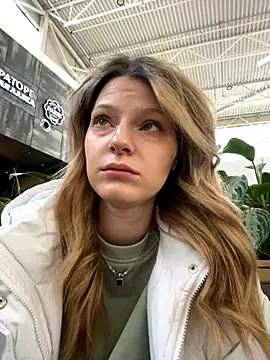 MaryHiggins online show from 21, 10, 2025