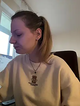 MaryHiggins online show from 1, 11, 2025