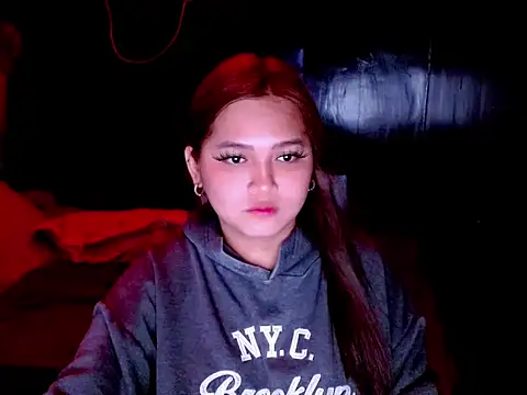 EmpressYna online show from 15, 6, 2026