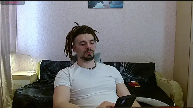 Aestheticguy101 online show from 22, 4, 2026