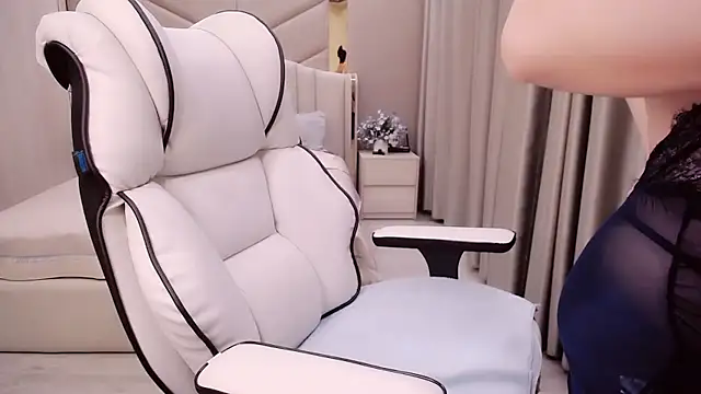 Girl  Funny online show from 30, 6, 2026