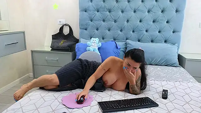 Theowonder online show from 30, 10, 2025