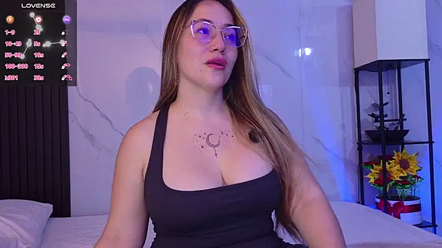 Snapshot of hotpawgmilf chatting on 30, 5, 2026 hotpawgmilf online show from 30, 5, 2026