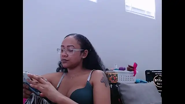 RylHoneyy online show from 24, 2, 2026