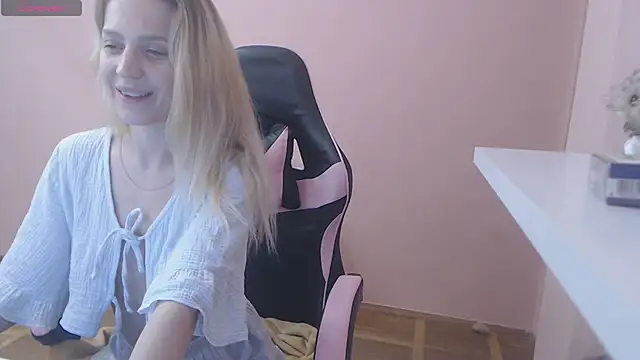 LovelyYana online show from 6, 2, 2025