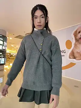 Snapshot of CrytinaSissyCrossdress chatting on 21, 12, 2024 CrytinaSissyCrossdress online show from 21, 12, 2024