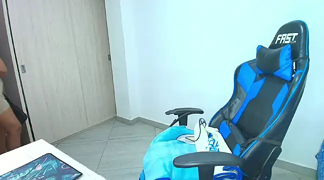 Snapshot of sophiax-x chatting on 10, 2, 2025 sophiax-x online show from 10, 2, 2025