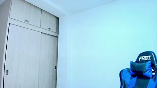 sophiax-x online show from 16, 1, 2026