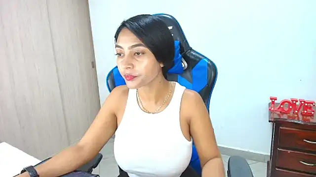 Snapshot of sophiax-x chatting on 28, 9, 2025 sophiax-x online show from 28, 9, 2025
