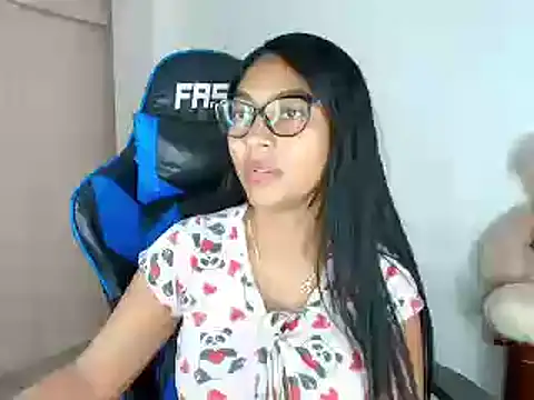Snapshot of sophiax-x chatting on 18, 3, 2025 sophiax-x online show from 18, 3, 2025