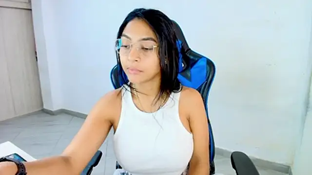 sophiax-x online show from 1, 3, 2026