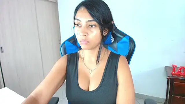 Snapshot of sophiax-x chatting on 29, 9, 2025 sophiax-x online show from 29, 9, 2025
