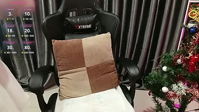 Yuki-yio online show from 17, 12, 2025