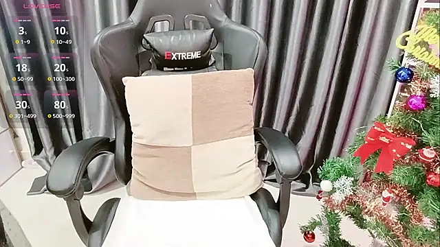 Yuki-yio online show from 15, 12, 2025