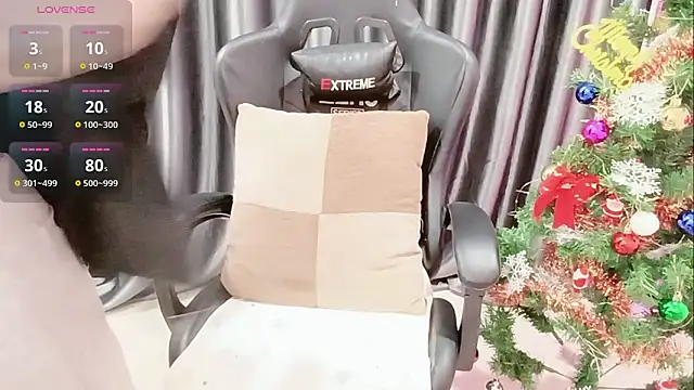 Yuki-yio online show from 14, 12, 2025