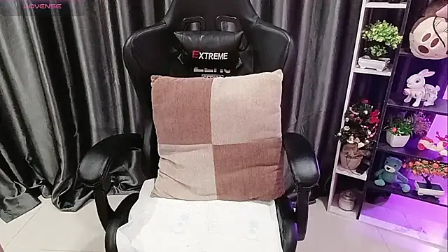 Yuki-yio online show from 26, 3, 2026