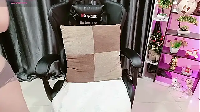 Yuki-yio online show from 7, 2, 2026