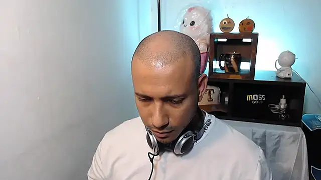 thommerxxx online show from 15, 6, 2026