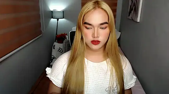 MoaningKylie online show from 18, 1, 2025