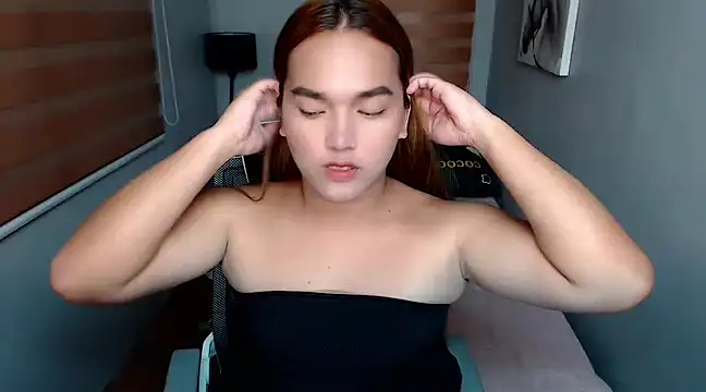 MoaningKylie online show from 31, 12, 2024