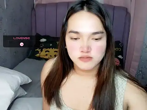 MoaningKylie online show from 5, 3, 2026