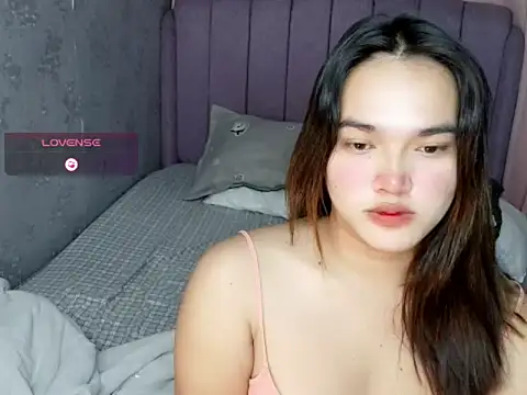 MoaningKylie online show from 4, 3, 2026