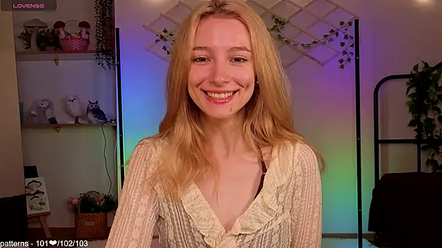 Snapshot of berrry_girl chatting on 26, 5, 2026 berrry girl online show from 26, 5, 2026