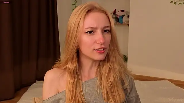Snapshot of berrry_girl chatting on 13, 5, 2026 berrry girl online show from 13, 5, 2026