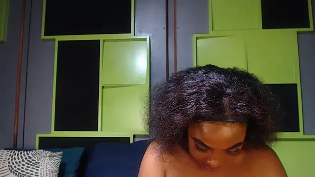 SexyAssDivaxxx online show from 27, 9, 2025