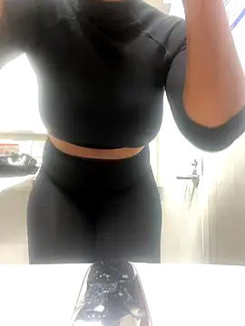 Snapshot of HoneyDripHer chatting on 23, 9, 2025 HoneyDripHer online show from 23, 9, 2025