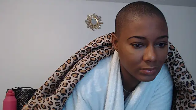 Snapshot of HoneyDripHer chatting on 6, 12, 2024 HoneyDripHer online show from 6, 12, 2024