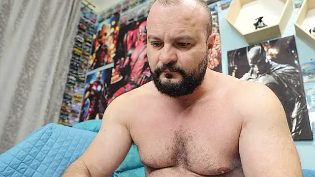 Muscle Bear online show from 28, 10, 2025