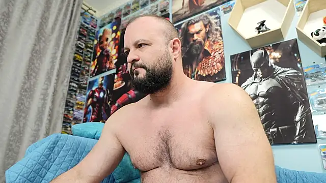 Muscle Bear online show from 26, 10, 2025