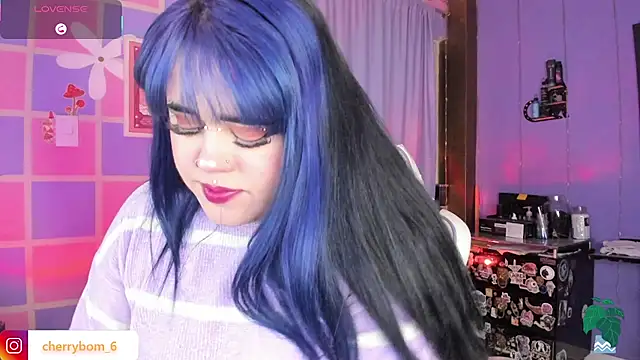Snapshot of cherrybom_ chatting on 25, 7, 2026 cherrybom online show from 25, 7, 2026