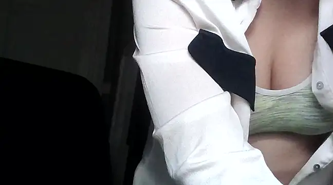 Snapshot of Nora_NRI chatting on 28, 1, 2025 Nora NRI online show from 28, 1, 2025