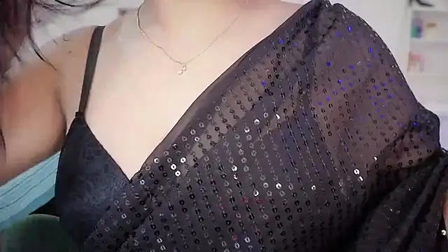 Snapshot of Sizzling__ZAARA chatting on 11, 7, 2026 Sizzling ZAARA online show from 11, 7, 2026