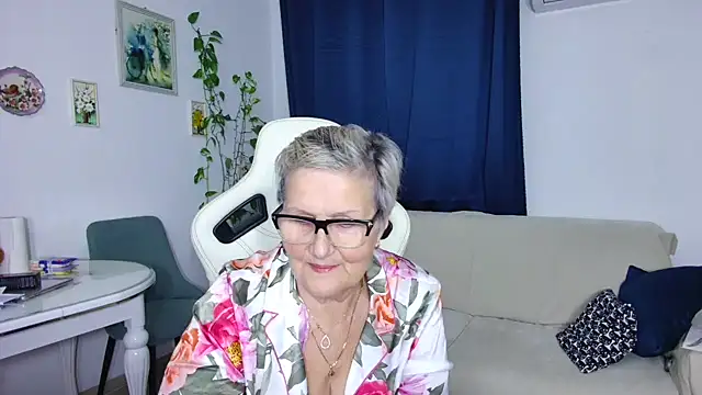 Snapshot of Selenna57 chatting on 9, 1, 2026 Selenna57 online show from 9, 1, 2026