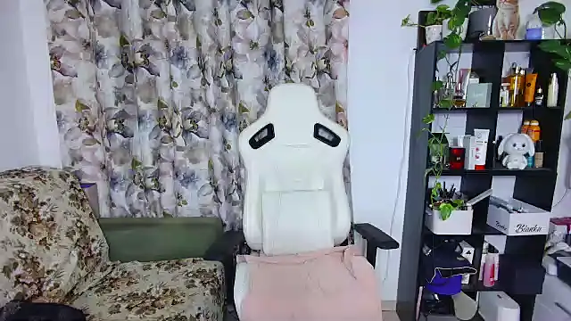 Snapshot of Selenna57 chatting on 15, 1, 2025 Selenna57 online show from 15, 1, 2025