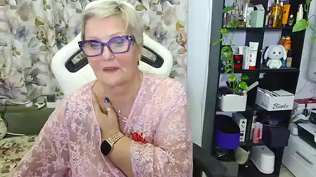 Snapshot of Selenna57 chatting on 13, 2, 2025 Selenna57 online show from 13, 2, 2025